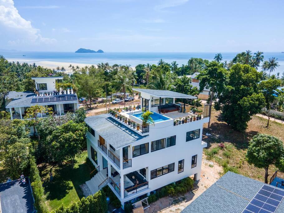 Phangan Sky Villa *